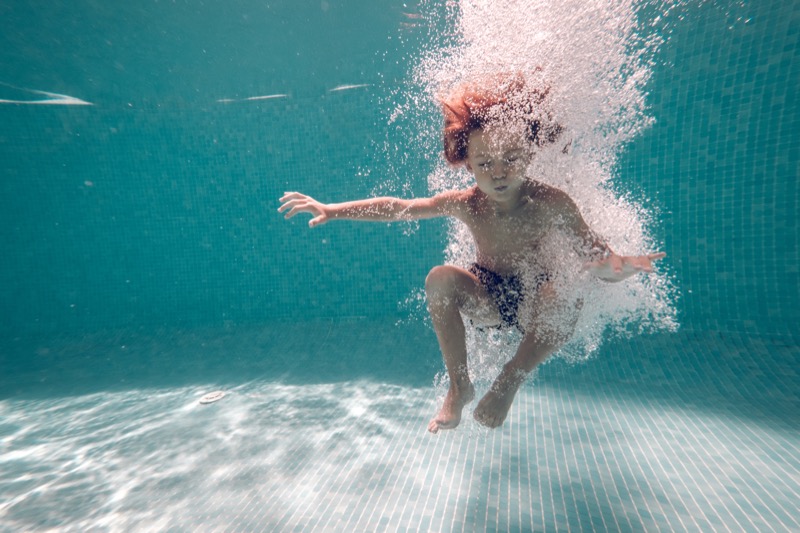 Life skill - Hold your breath underwater